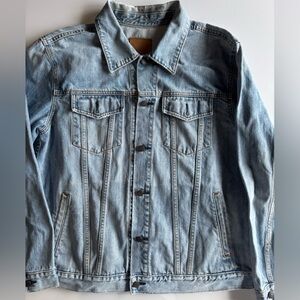 Vintage GAP 90s Denim Jacket Men’s XL – Light Wash Trucker Style